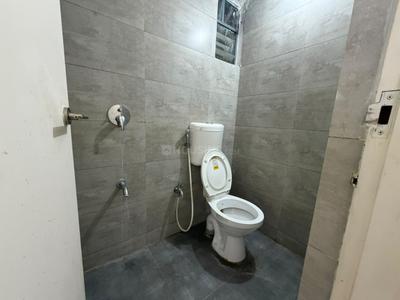 Bathroom Image of 1000 Sq.ft 2 BHK Apartment / Flat for rent in Pacifica Reflections, Vaishno Devi Circle Ahmedabad for Rs. 35000