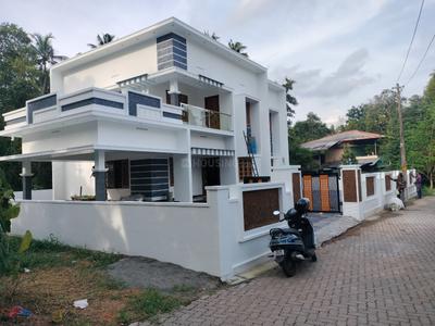 Image of 2500 Sq.ft 4 BHK Independent House for sale in Perumbavoor, Kochi for Rs. 12500000