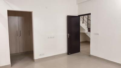 Bedroom Image of 2450 Sq.ft 4.5 BHK Villa for rent in Amrapali Dream Valley, Noida Extension Greater Noida for Rs. 38500
