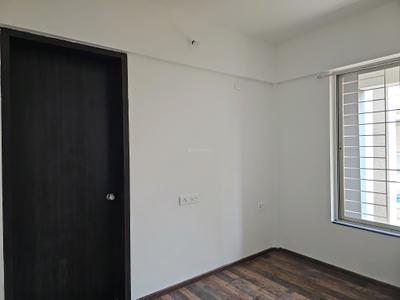 Bedroom Image of 611 Sq.ft 1 BHK Apartment / Flat for rent in Nirmiti 25 East, Kharadi Pune for Rs. 25000