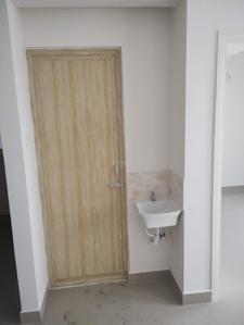 Bathroom Image of 486 Sq.ft 1 BHK Apartment / Flat for sale in Alamo XS En Veedu, Perumanttunallur Chennai for Rs. 2100000