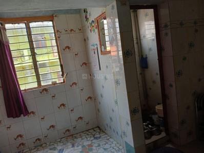 Bathroom Image of 1200 Sq.ft 6 BHK Independent House for sale in Devaraj Urs Badavane 1st Davanagere for Rs. 9100000