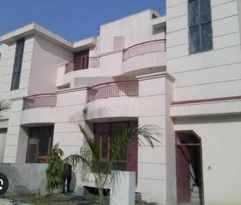 Image of 5000 Sq.ft 4.5 BHK Villa for rent in Samiah Media Village, Phi IV, Greater Noida for Rs. 35000