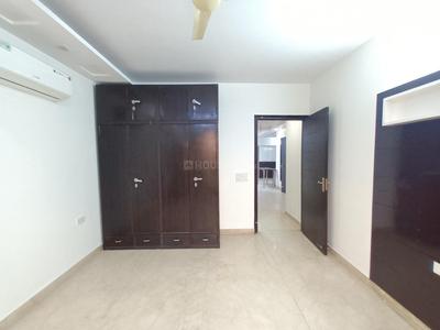 Bedroom Image of 3200 Sq.ft 5 BHK Builder Floor for sale in Janakpuri New Delhi for Rs. 52500000