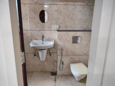 Bathroom Image of 1720 Sq.ft 3 BHK Apartment / Flat for rent in Kolar Road Bhopal for Rs. 20000