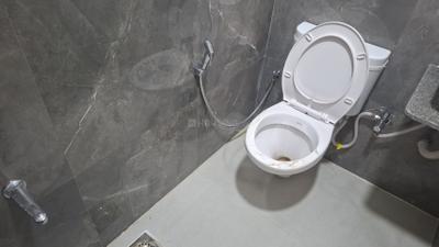 Nirgun Rise Bathroom Three 4