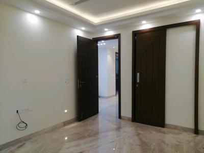 Bedroom Image of 1800 Sq.ft 3 BHK Builder Floor for sale in Chittaranjan Park New Delhi for Rs. 45000000