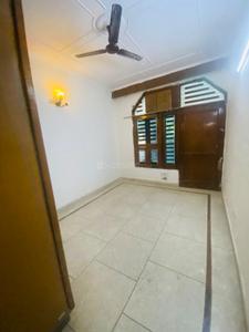 Bedroom Image of 1800 Sq.ft 3 BHK Builder Floor for rent in Gujranwala Town New Delhi for Rs. 33000