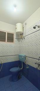 Bathroom Image of 750 Sq.ft 1 BHK Apartment / Flat for rent in JP Nagar Bengaluru for Rs. 17004
