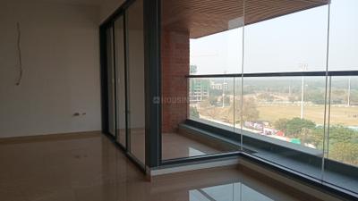 Living Room Image of 3250 Sq.ft 4 BHK Apartment / Flat for rent in Adani Paarijat, Shantigram Ahmedabad for Rs. 110000