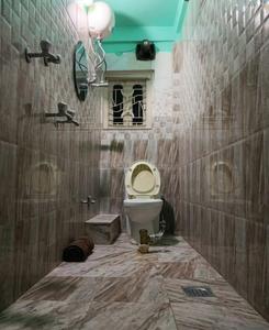Bathroom Image of 1150 Sq.ft 3 BHK Independent House for rent in Rajarhat Gopalpur, Baguiati Kolkata for Rs. 25000
