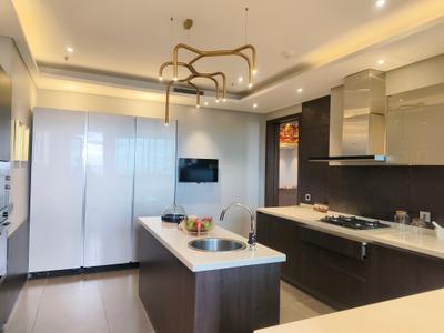 Kitchen Image of 7550 Sq.ft 5 BHK Apartment / Flat for sale in Phoenix Kessaku, Rajajinagar Bengaluru for Rs. 330000000