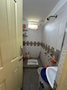 Bathroom Image of 850 Sq.ft 2 BHK Apartment / Flat for sale in Nipania Indore for Rs. 3900000