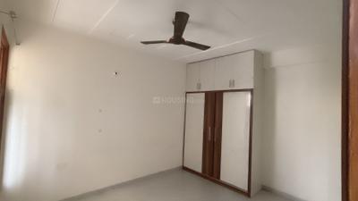 Bedroom Image of 2200 Sq.ft 3 BHK Apartment / Flat for rent in Sector 4 Gurgaon for Rs. 32000