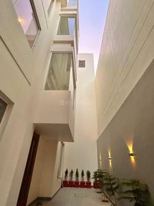 Image of 7800 Sq.ft 7 BHK Villa for sale in UPAVP Vrindavan Yojna, Roberts Lines, Lucknow for Rs. 58000000