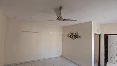 Living Room Image of 1050 Sq.ft 2.5 BHK Apartment / Flat for rent in Pivotal Riddhi Siddhi, Sector 99 Gurgaon for Rs. 25000