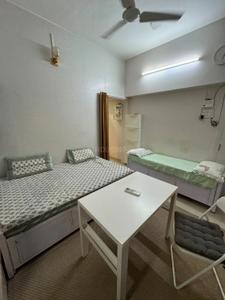 Kitchen Image of 700 Sq.ft 2 BHK Apartment / Flat for sale in Matunga West Mumbai for Rs. 32500000
