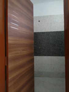 Common Bathroom Image of 900 Sq.ft 3 BHK Builder Floor for sale in DLF Ankur Vihar Ghaziabad for Rs. 3430424