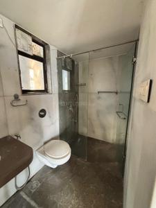 Bathroom Image of 950 Sq.ft 2 BHK Apartment / Flat for sale in Khar West Mumbai for Rs. 37500000