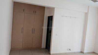 Bedroom Image of 2645 Sq.ft 4 BHK Apartment / Flat for sale in Gulshan Vivante, Sector 137 Noida for Rs. 40000000