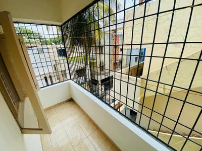 Balcony Image of 950 Sq.ft 1 BHK Builder Floor for rent in Domlur Layout Bengaluru for Rs. 45000
