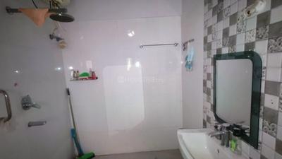 Bathroom Image of 3000 Sq.ft 3 BHK Independent House for rent in Bariatu Ranchi for Rs. 25000