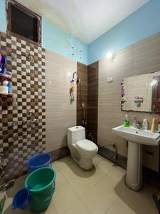 Bathroom Image of 807 Sq.ft 2 BHK Independent House for rent in Beta I Greater Noida for Rs. 21000