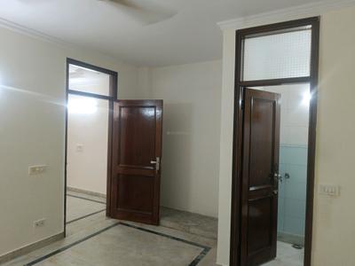 Bedroom Image of 1100 Sq.ft 3 BHK Builder Floor for sale in Kalkaji New Delhi for Rs. 6500000