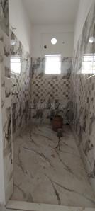 Bathroom Image of 900 Sq.ft 2 BHK Apartment / Flat for sale in Haltu Kolkata for Rs. 4200000