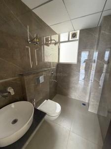 Bathroom Image of 2505 Sq.ft 4.5 BHK Apartment / Flat for sale in Uptown Skylla, PR7 Airport Road Zirakpur for Rs. 21000000