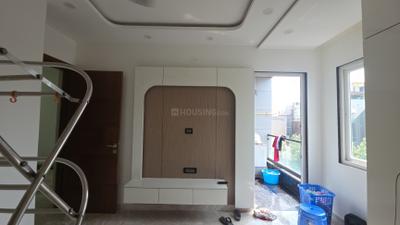 Bedroom Image of 900 Sq.ft 3 BHK Builder Floor for rent in Pitampura New Delhi for Rs. 42000
