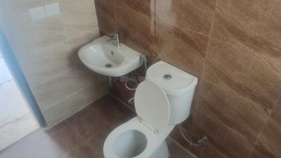 Image of 2140 Sq.ft 3 BHK Apartment / Flat for sale in Amrapali Crystal Homes Phase 1, Sector 76, Noida for Rs. 27800000
