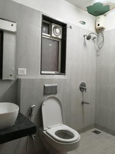 Common Bathroom Image of 785 Sq.ft 2 BHK Apartment / Flat for sale in Tejukaya Ikebana, Matunga East Mumbai for Rs. 45000000
