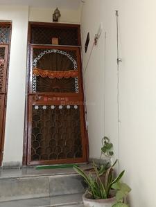 Image of 450 Sq.ft 2 BHK Builder Floor for sale in Pandav Nagar, New Delhi for Rs. 2900000