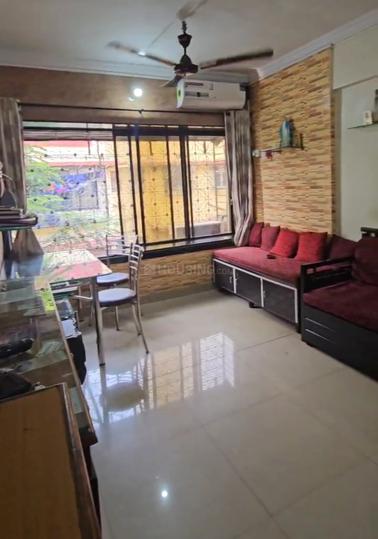Kalina, Santacruz East Hall 1