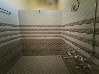 Bathroom Image of 1400 Sq.ft 2.5 BHK Builder Floor for rent in JP Nagar Bengaluru for Rs. 32000