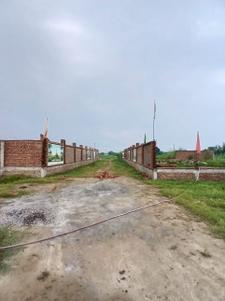 Image of 900 Sq.ft Residential Plot / Land for sale in Kahna farms, Sunrakh Bangar, Vrindavan for Rs. 2100000
