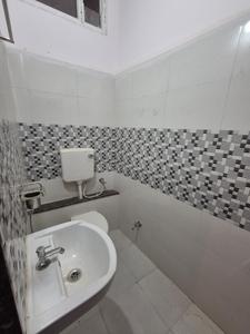 Bathroom Image of 2500 Sq.ft 3 BHK Independent House for rent in Bundela Gulmohar Enclave, Goyal Vihar Indore for Rs. 24000