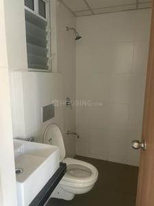 Bathroom Image of 650 Sq.ft 1.5 BHK Apartment / Flat for sale in Godrej Emerald, Thane West Thane for Rs. 9000000