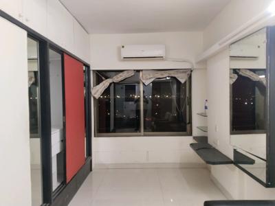 Bedroom Image of 2000 Sq.ft 3 BHK Apartment / Flat for sale in Santacruz West Mumbai for Rs. 100000000