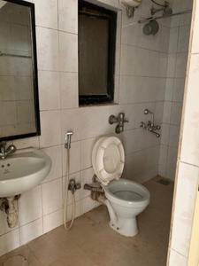Bathroom Image of 800 Sq.ft 2 BHK Apartment / Flat for sale in Hiranandani Carrara Apartment, Hiranandani Estate Thane for Rs. 10000000