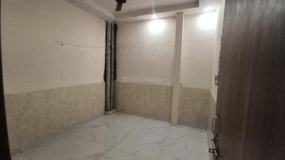 Bedroom Image of 680 Sq.ft 2 BHK Builder Floor for rent in Mayur Vihar Phase 1 New Delhi for Rs. 16500