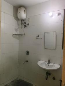 Common Bathroom Image of 1150 Sq.ft 2.5 BHK Apartment / Flat for sale in Lodha Casa Bella Gold, Palava Phase 1 Thane for Rs. 7200000