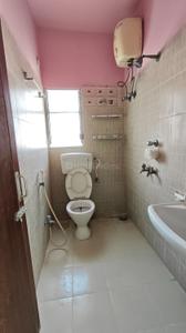 Bathroom Image of 658 Sq.ft 2 BHK Apartment / Flat for sale in Bengal Peerless Avidipta, Santoshpur Kolkata for Rs. 7000000