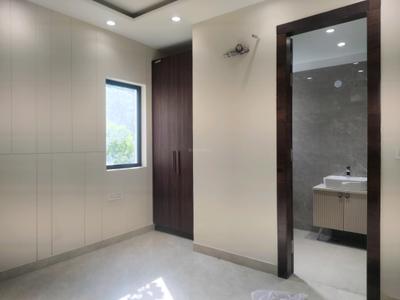 Bedroom Image of 1500 Sq.ft 3 BHK Builder Floor for rent in Freedom Fighters Enclave New Delhi for Rs. 50000
