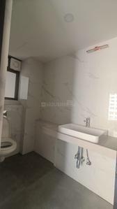Bathroom Image of 1000 Sq.ft 2 BHK Apartment / Flat for sale in Hubtown The Premiere Residences Malibu, Andheri West Mumbai for Rs. 33500000