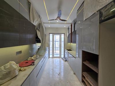 Kitchen Image of 1350 Sq.ft 3 BHK Builder Floor for rent in Surajmal Vihar New Delhi for Rs. 65000