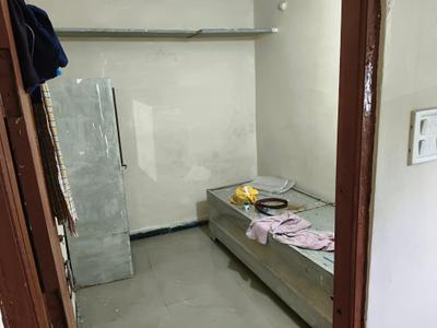 Bedroom Image of 700 Sq.ft 1.5 BHK Apartment / Flat for rent in Sudama Nagar Indore for Rs. 11000