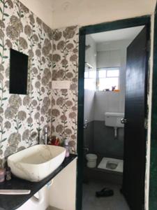 Common Bathroom One Image of 1050 Sq.ft 3 BHK Apartment / Flat for rent in Hinjawadi Pune for Rs. 22000