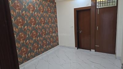 Bedroom Image of 1100 Sq.ft 3 BHK Builder Floor for sale in Shalimar Garden Ghaziabad for Rs. 8500000